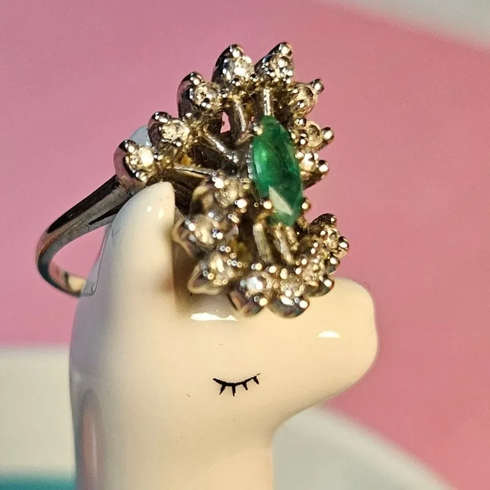 14k White Gold Ring with Emerald and Diamonds